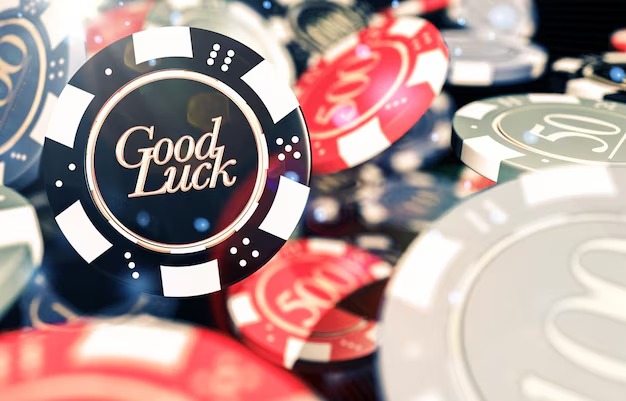 Microgaming slot reels and paylines